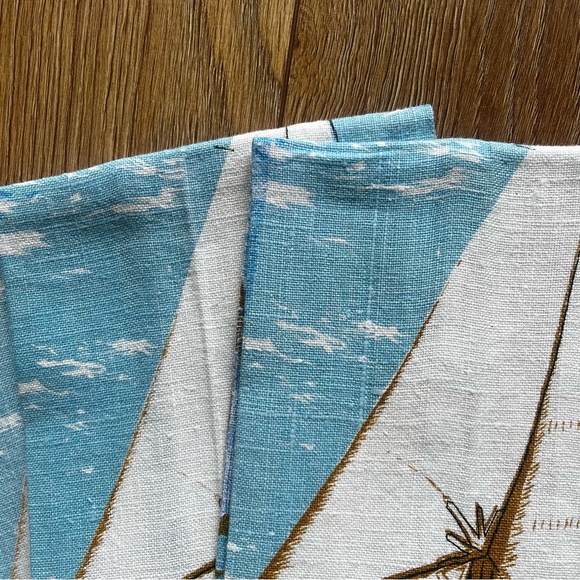 Set of 3 Vintage antique 1960s Linen Tea Towel with sailing theme “Regatta" - Picture 2 of 3